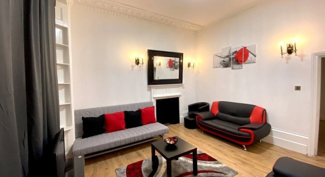 Luks Apartments