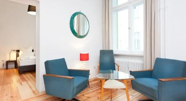 Cozy & Spacious in Mitte, Wedding, Prenota Hotel Mitte Berlino