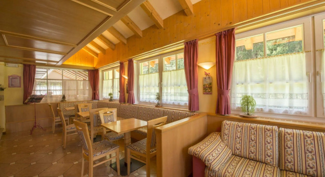 Hotel Villa Rosella