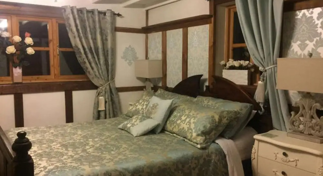 Dolweunydd Bed & Breakfast