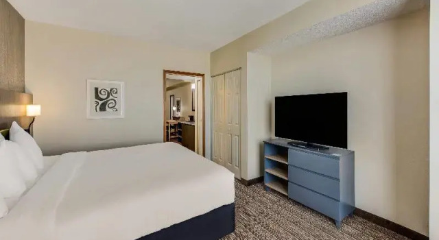 Люкс с видом на город Country Inn & Suites by Radisson, Findlay, OH