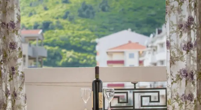 Трёхместный номер Standard с балконом Budva Perla di Mare Hotel