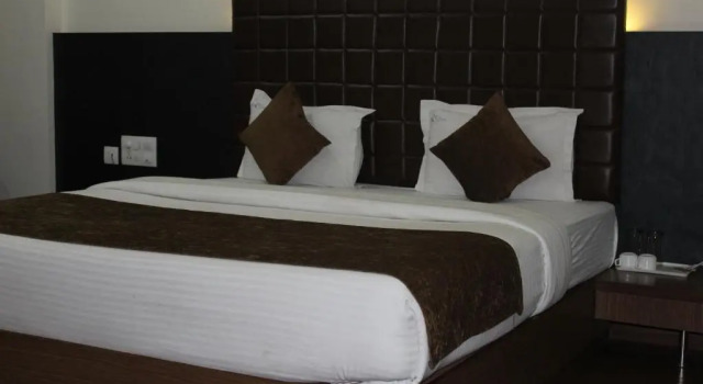 Люкс Deluxe The Lotus Boutique Hotel
