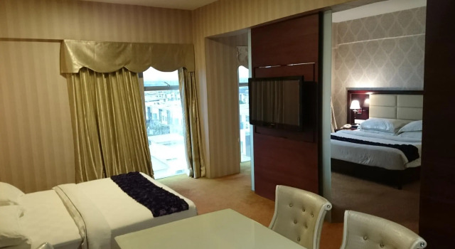 Семейный люкс Pariss Hotel