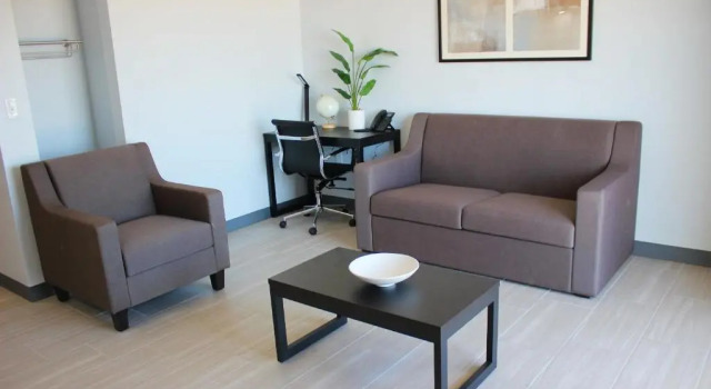 Номер Deluxe Sun and Sand Resort Oceanfront Suites