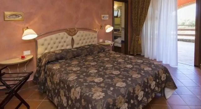 Номер Superior SarAnd Relais