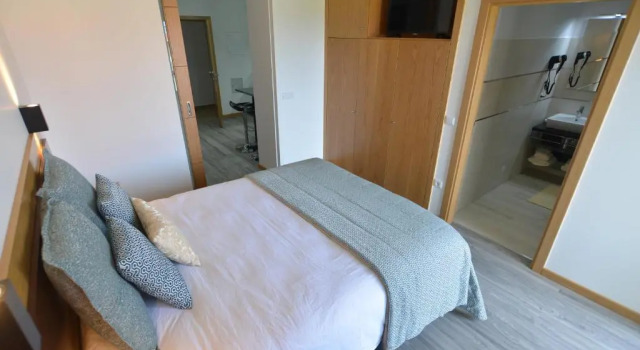 Апартаменты с балконом Enxurros House