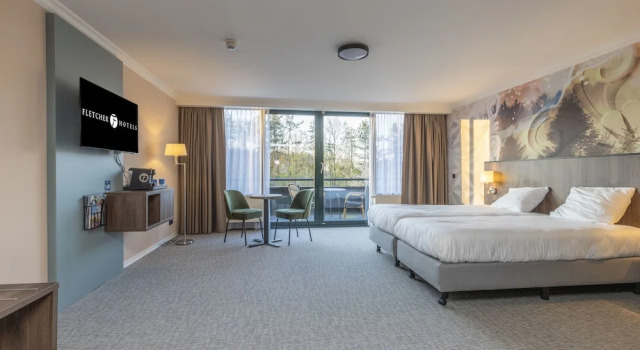 Двухместный номер Standard с балконом Fletcher Familiehotel De Hunzebergen