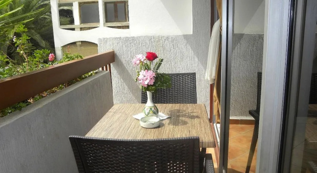 Трёхместный номер Standard Hotel Aferni