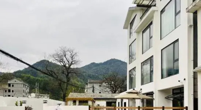 Outside City · Yishe Homestay, Забронировать Отель Хуанган Хубэй
