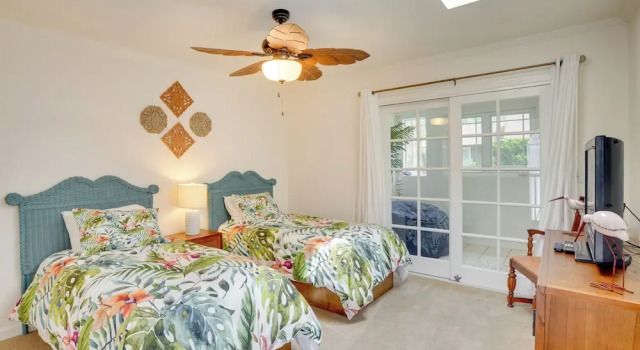 Апартаменты с 2 комнатами Dreamy Catalina Island Home, Walk to Beach & Ferry