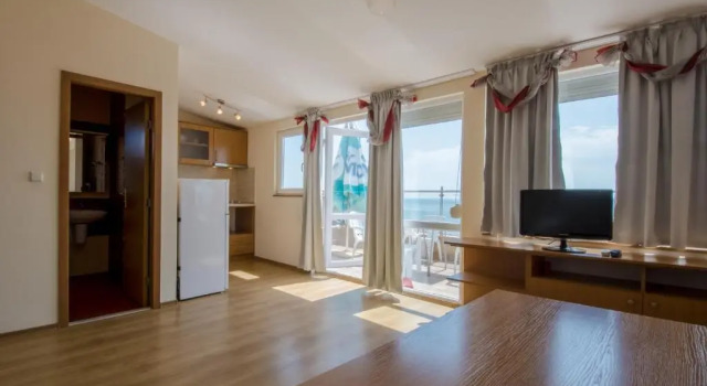 Апартаменты Hotel Briz