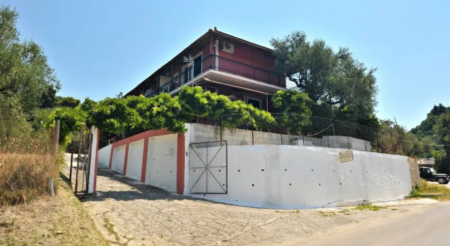 Studios Dimitris Giatras