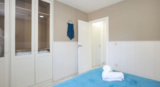 Serrallo Hills, Забронировать Отель Отели Жениль 3 звезды, 3*