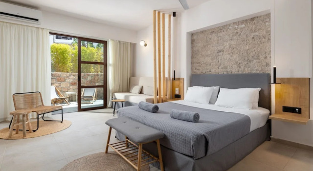 Полулюкс Costa Lindia Beach Resort