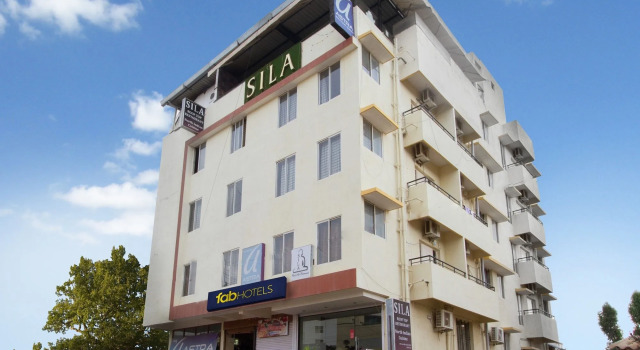 FabHotel Astra Electronic City