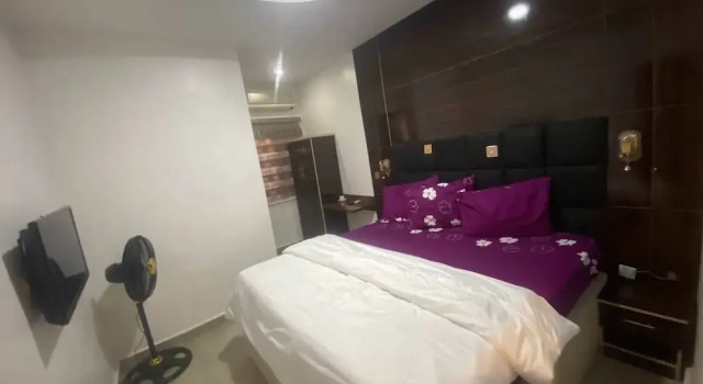 De Emeritus Courtyard Hotel, Prenota Hotel Abuja Bwari