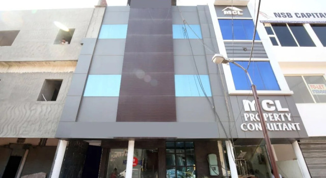 Hotel Royal Blue By OYO Rooms, Rezerwuj Hotel Panchkula Delhi
