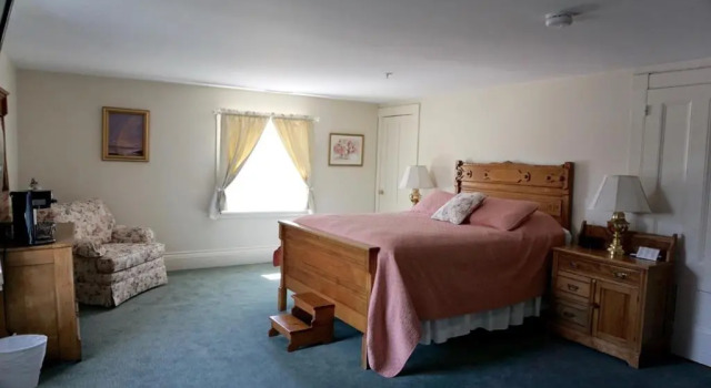 Коттедж Classic The Salem Inn