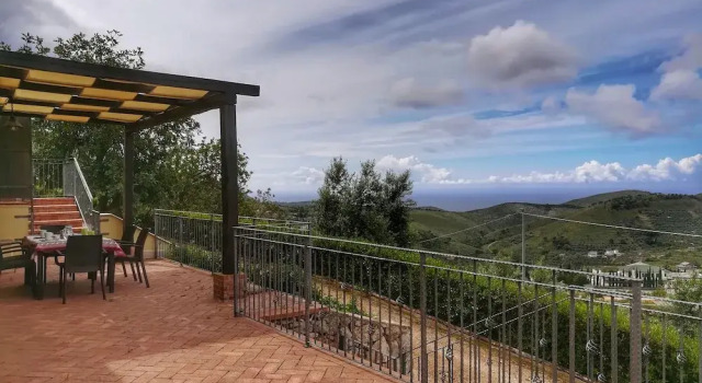 Вилла Holiday House for 6 Persons, With Swimming Pool