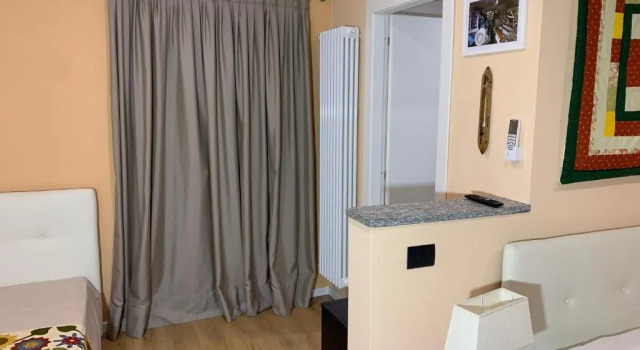 Bed & Breakfast Indi Thelar, Prenota Hotel Villa Guardia Lombardia