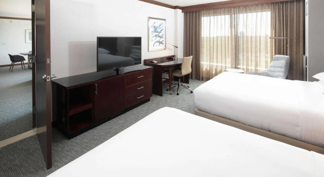 Четырёхместный номер Superior Hilton Minneapolis Bloomington