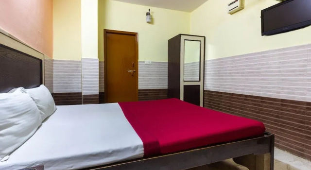 Spot On 46066 Hotel Azizia Residency, Rezerwuj Hotel Abids 