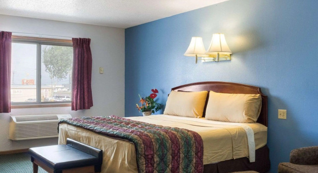 Двухместный номер Standard Rodeway Inn West Fargo Main Ave