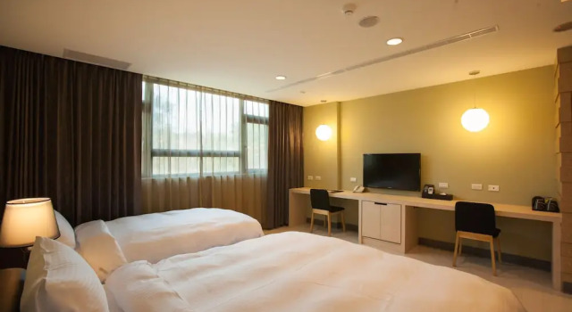 Четырёхместный семейный номер Standard 823 Tourist Hotel
