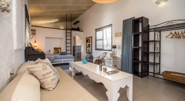 La Vega Studios, Забронировать Отель Отели Тарифа 3 звезды, рядом с Whale-Watching, 3*