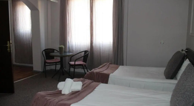 Central Hotel