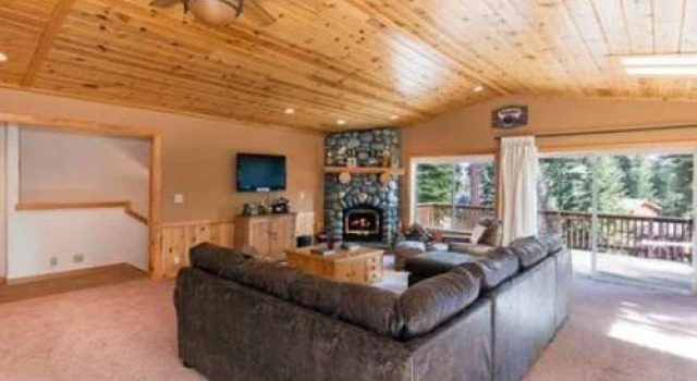Cottonwood Place Vacation Home by RedAwning, Забронировать Отель Отели и гостиницы Тахо-Виста, Отель
