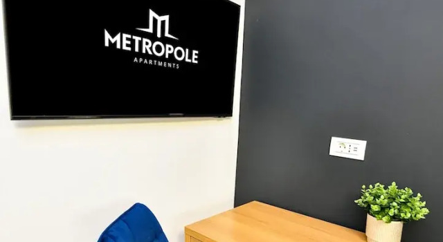 Апартаменты Deluxe Metropole Apartments Central City