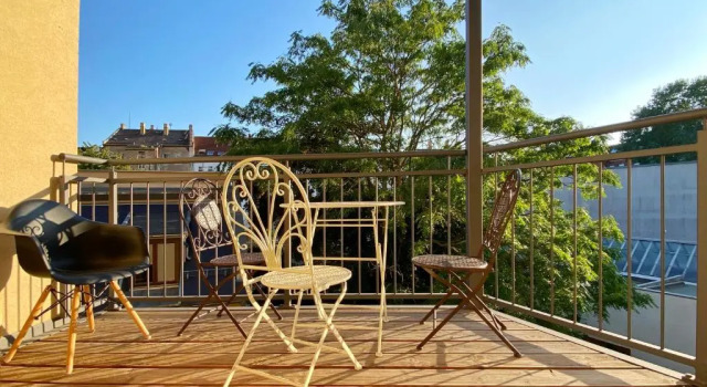 Апартаменты с 3 комнатами Leipzig-Suites No.12 4 Zimmer Apartment und Balkon