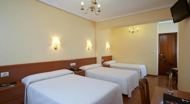 Четырёхместный номер Standard Hotel Pantón