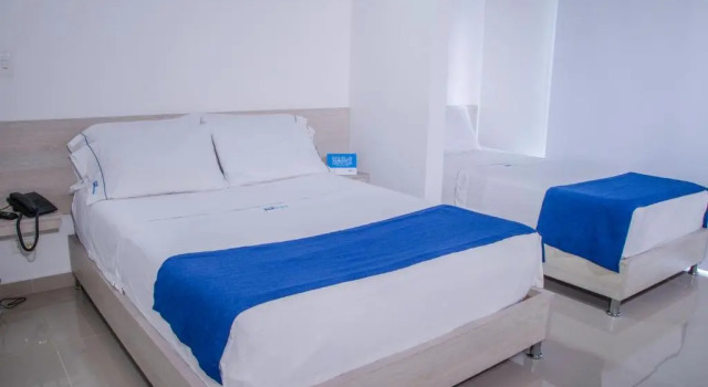 Трёхместный номер Standard Hotel Suite del Parque