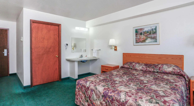 Travelodge by Wyndham Deer Lodge Montana, Buchen Sie Hotel Deer Lodge Montana