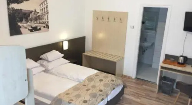 Pizza Tábor Apartman, Забронировать Апартаменты/квартира Отели в центре Мишкольца, в центре