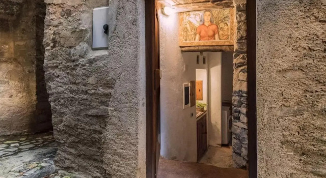 ALTIDO Gorgeous Vintage stone house near Lake Como, Забронировать Отель Фаджето-Ларио Озеро Комо