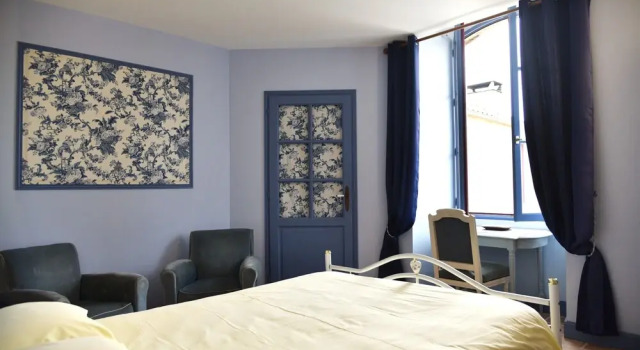 Номер Comfort Logis Hôtel Le Boudoir