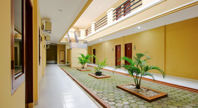 Omah Astu Syariah by OYO Rooms, Book Hotel Sleman Yogyakarta Province