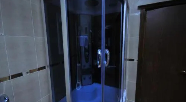 Hotel Black Sea, Забронировать Отель Отели Батуми с парковкой, рядом с Фонтан Нептуна, Парковка