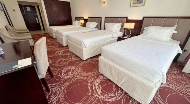 Четырёхместный номер Standard Al Rayyan Makiya Towers Hotel