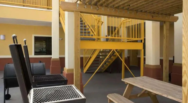 Days Inn by Wyndham Pearsall, Boek Hotel Pearsall Texas