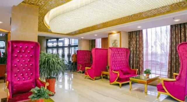 Yuan Tong Hotel, Rezerwuj Hotel Hotele biznesowe w Jiuquan, 4* 5*