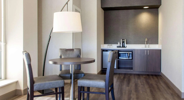 Двухместный люкс Hilton Garden Inn North Phoenix Scottsdale