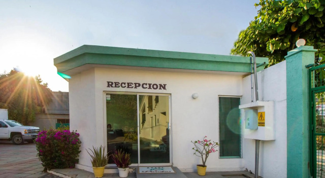 Hotel Parotas Manzanillo, 预订 酒店 曼萨尼约 科利马州