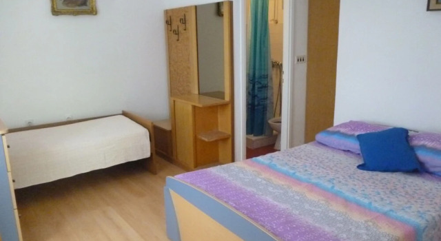 Apartment Tinka-with Beautiful Garden Area