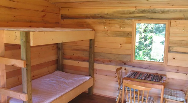 Fort Wells Gray Rustic Cabins Hostel, Prenota Ostello Ostelli a Columbia Britannica, Ostello