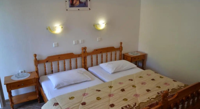 Трёхместный номер Standard с балконом и с красивым видом из окна Hotel Theo